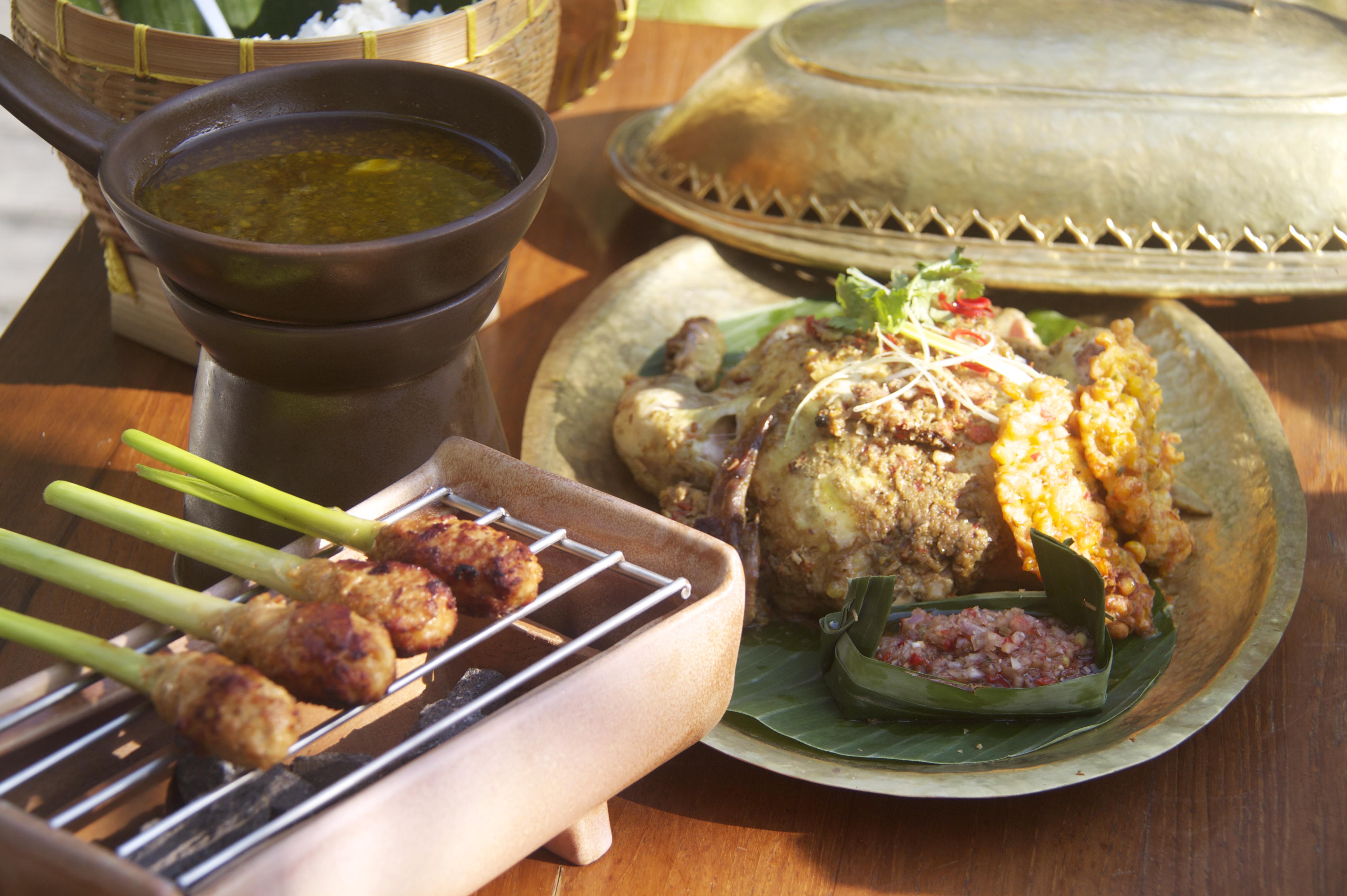Montigo Resorts Seminyak Luaran gambar Thai cuisine