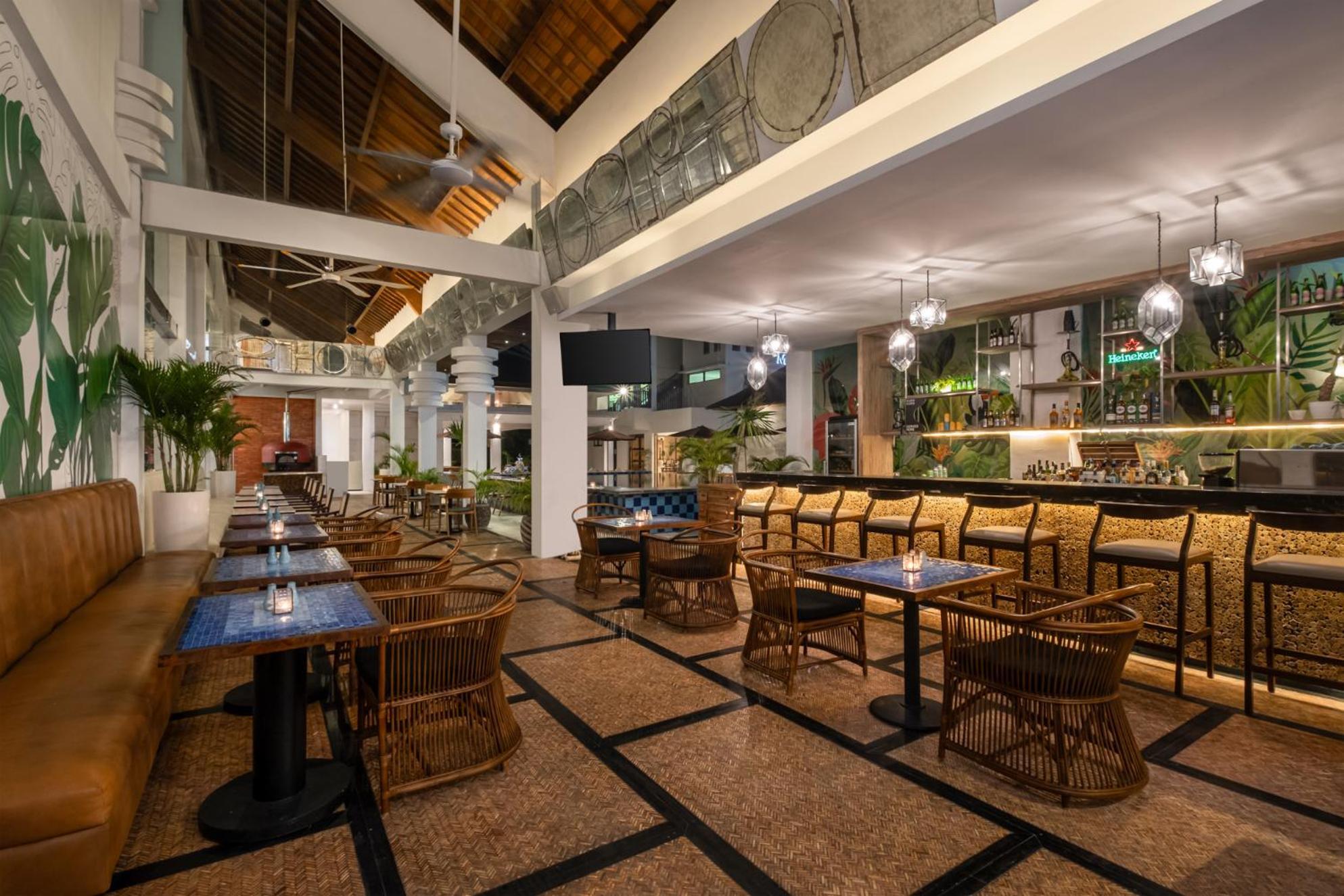 Montigo Resorts Seminyak Luaran gambar The interior of the restaurant